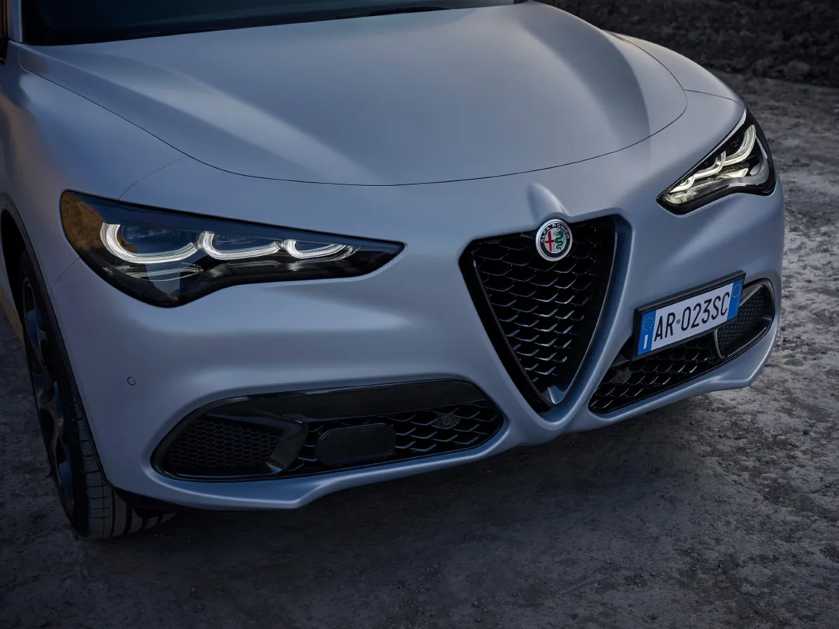 Alfa Romeo Stelvio,autocango,china used car exporter,china ev exporter,chinese used car exporter,chinese used ev exporter