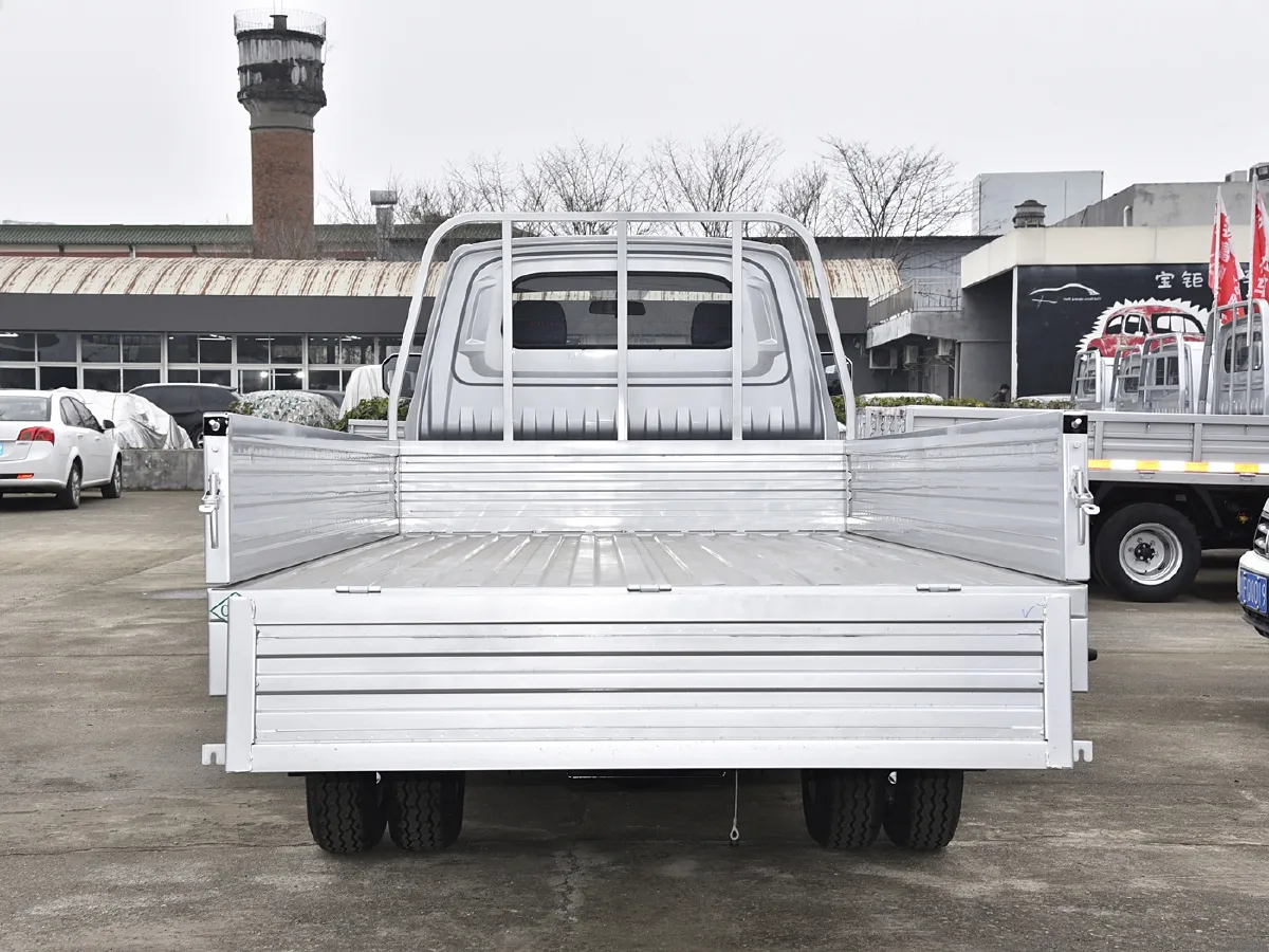 2024 DongFeng DFSK D71 Plus 2.0L 136HP L4 5MT,autocango,china used car exporter,china ev exporter,chinese used car exporter,chinese used ev exporter