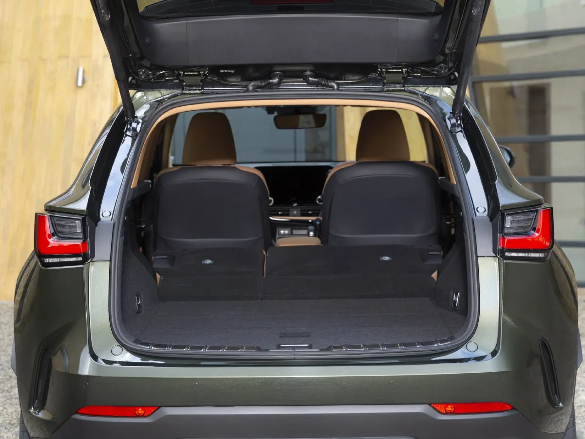 2024 Lexus NX 2.5L 185HP L4 E-CVT PHEV 16KWH,autocango,china used car exporter,china ev exporter,chinese used car exporter,chinese used ev exporter