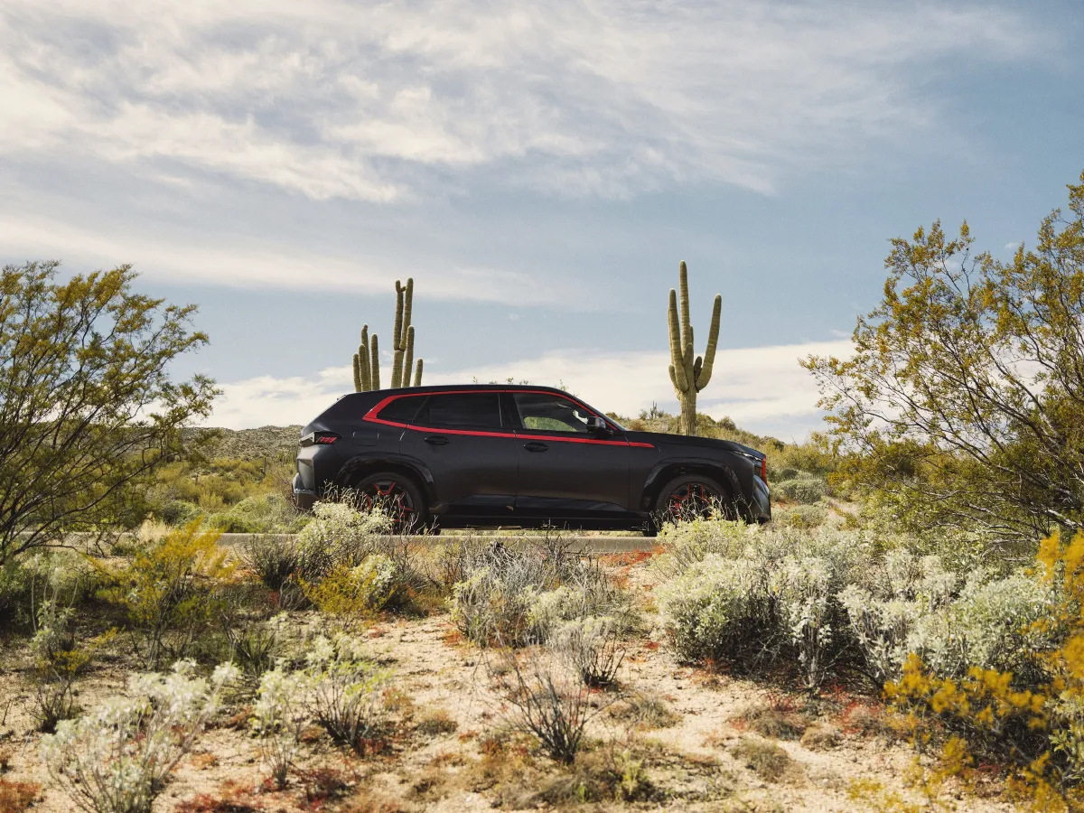 2023 BMW XM 4.4T 585HP V8 8AT PHEV 25.7KWH,autocango,china used car exporter,china ev exporter,chinese used car exporter,chinese used ev exporter