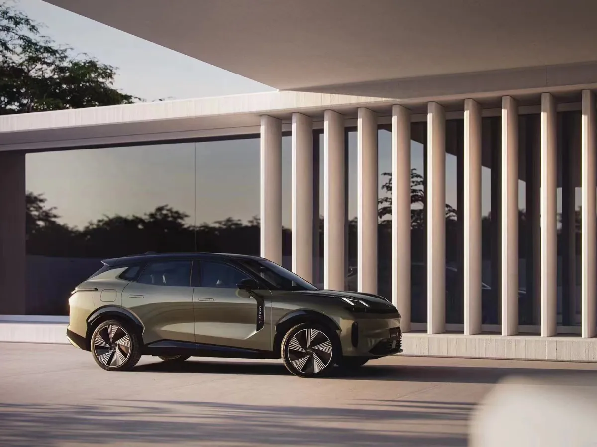 LYNK&CO 08 EM-P,autocango,china used car exporter,china ev exporter,chinese used car exporter,chinese used ev exporter