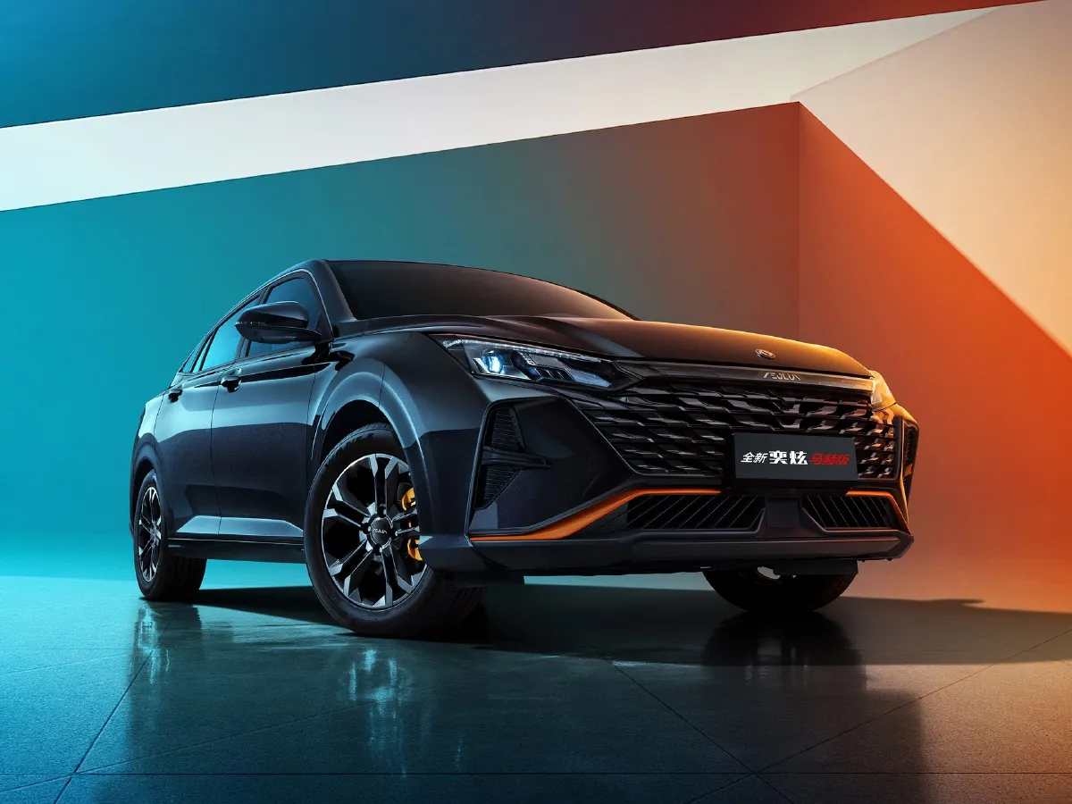 DongFeng Aeolus YiXuan,autocango,china used car exporter,china ev exporter,chinese used car exporter,chinese used ev exporter