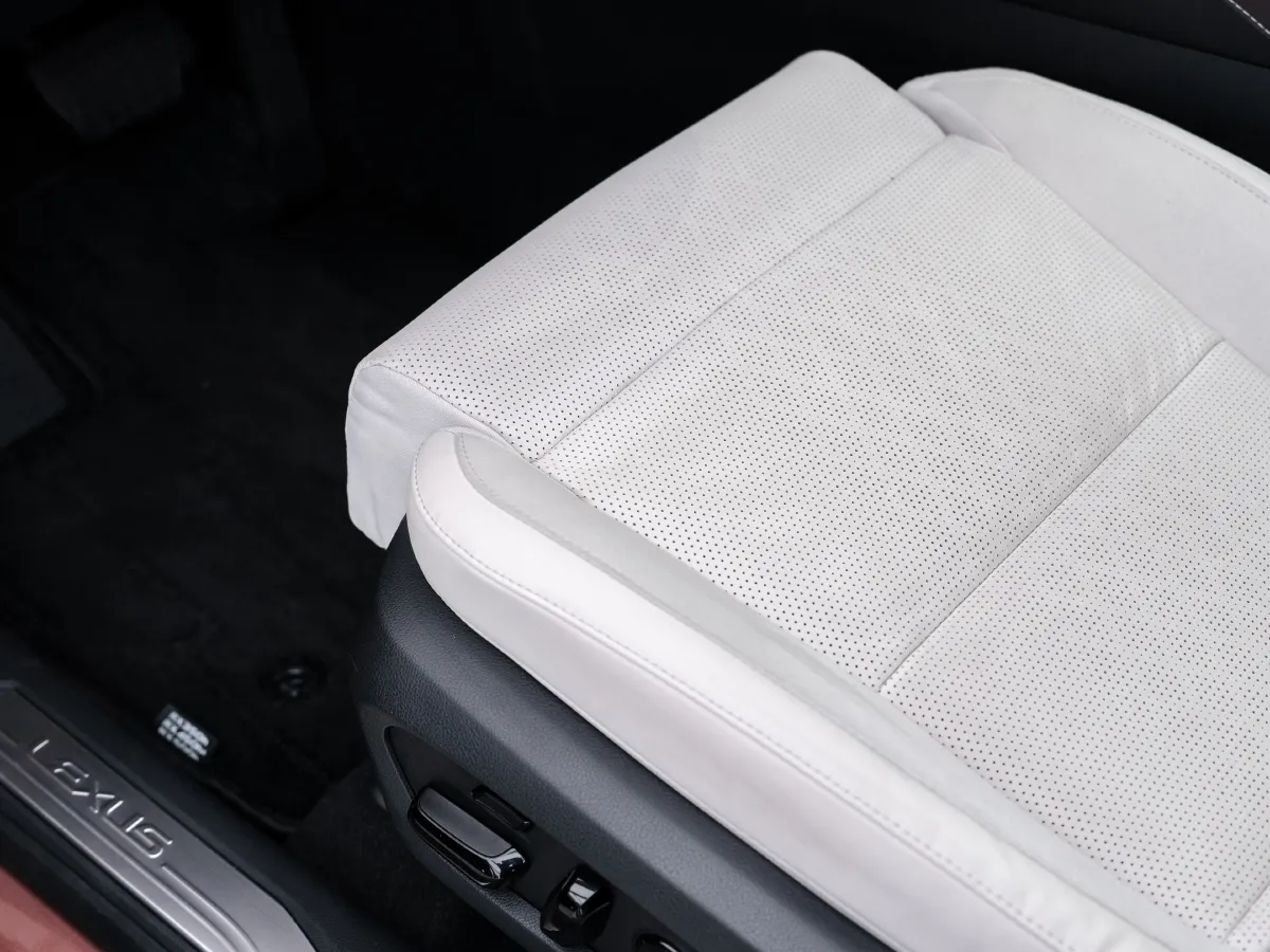 Lexus RX,autocango,china used car exporter,china ev exporter,chinese used car exporter,chinese used ev exporter Lexus RX,autocango,china used car exporter,china ev exporter,chinese used car exporter,chinese used ev exporter