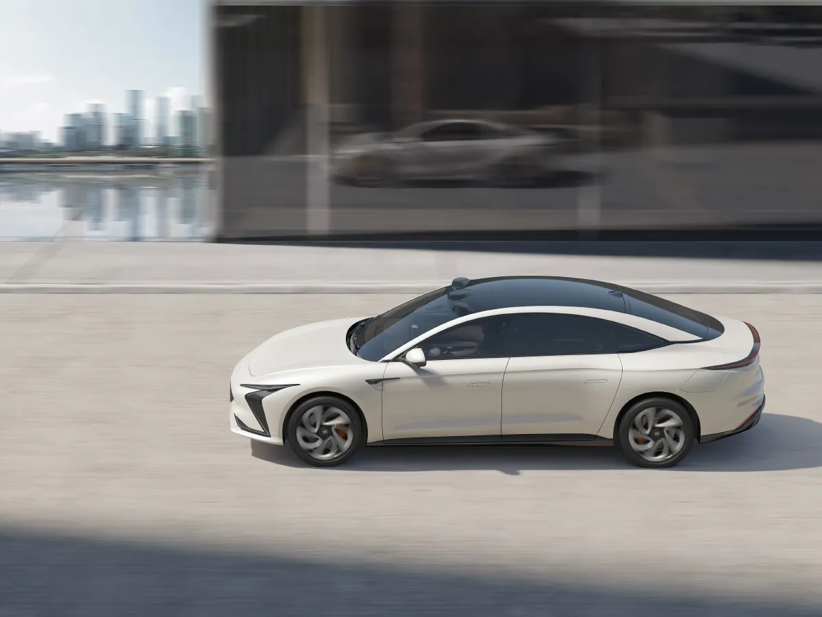 IM L7,autocango,china used car exporter,china ev exporter,chinese used car exporter,chinese used ev exporter