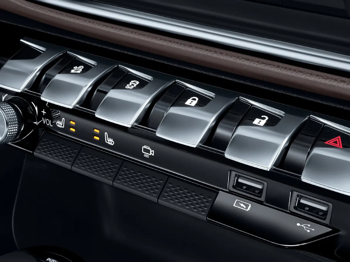 ChangAn Kaicene KaiCheng F70,autocango,china used car exporter,china ev exporter,chinese used car exporter,chinese used ev exporter