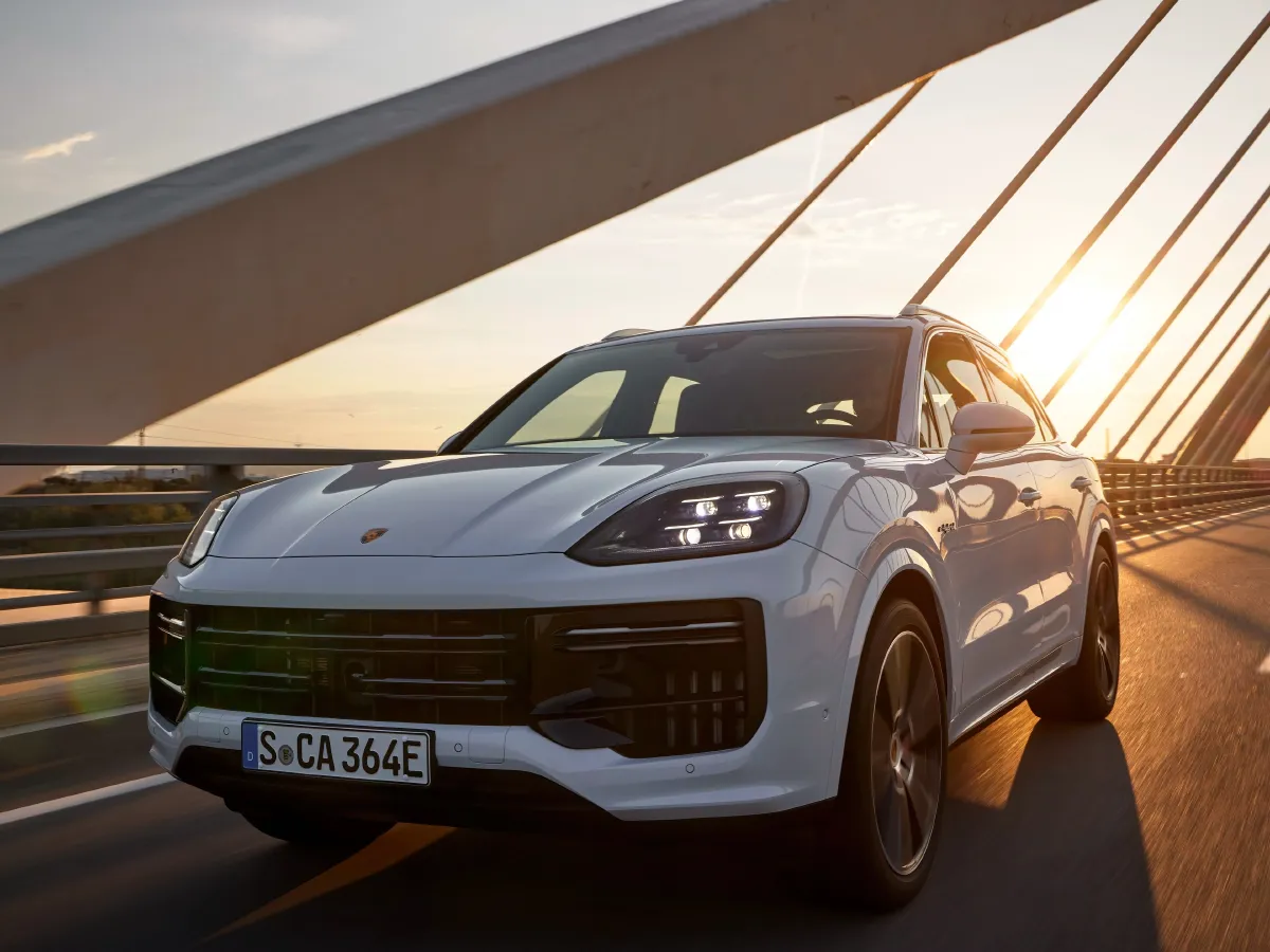 Porsche Cayenne,autocango,china used car exporter,china ev exporter,chinese used car exporter,chinese used ev exporter
