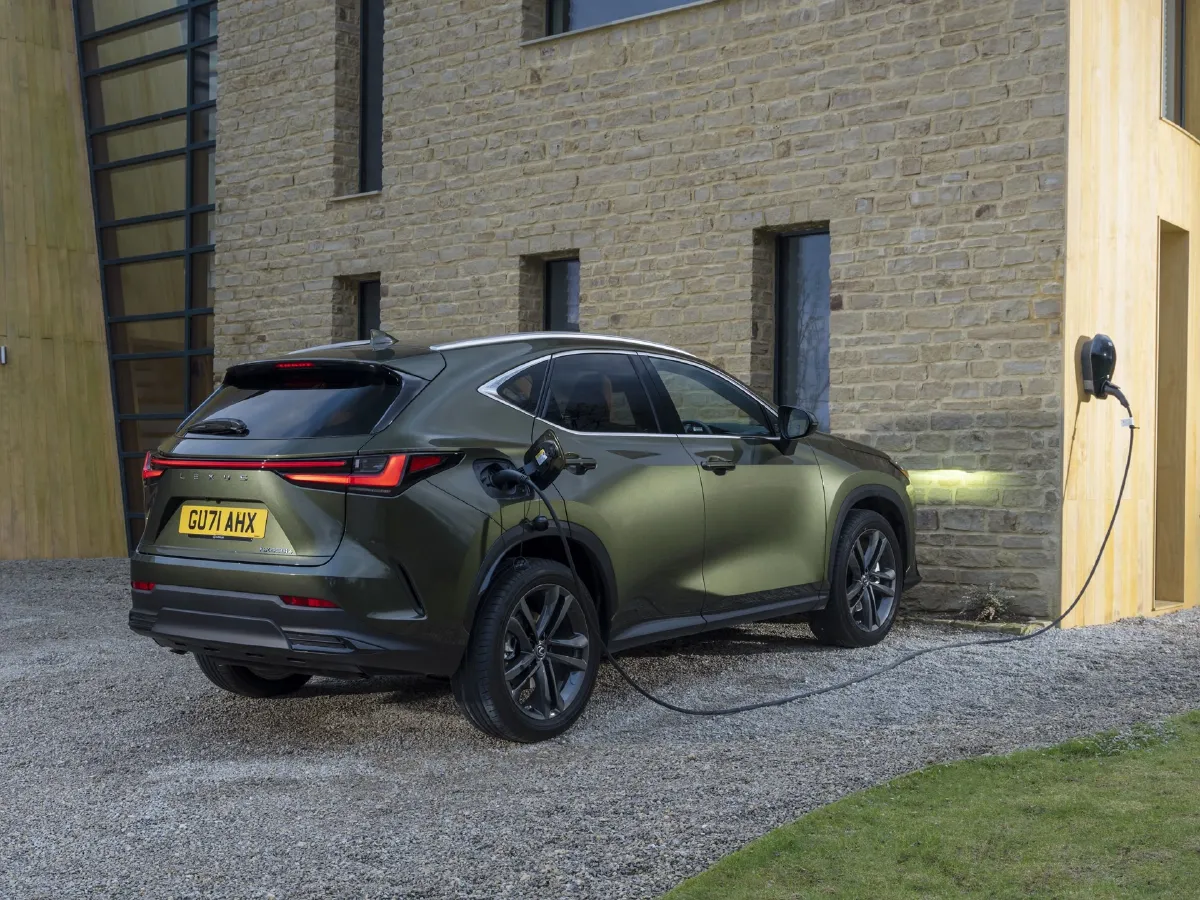 2024 Lexus NX 2.5L 185HP L4 E-CVT PHEV 16KWH,autocango,china used car exporter,china ev exporter,chinese used car exporter,chinese used ev exporter