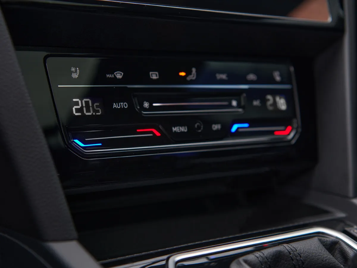 Volkswagen Alltrack,autocango,china used car exporter,china ev exporter,chinese used car exporter,chinese used ev exporter