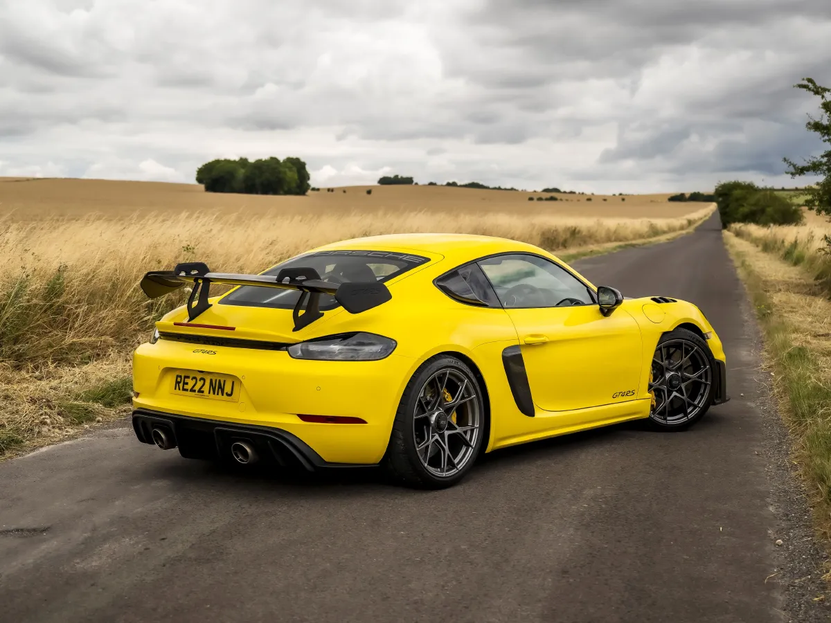 Porsche 718,autocango,china used car exporter,china ev exporter,chinese used car exporter,chinese used ev exporter