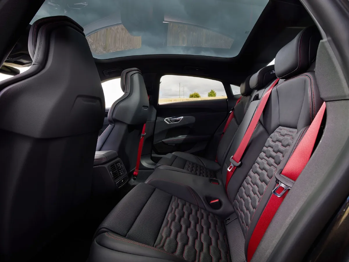 2023 Audi RS e-tron GT 2AT BEV 93.4KWH,autocango,china used car exporter,china ev exporter,chinese used car exporter,chinese used ev exporter