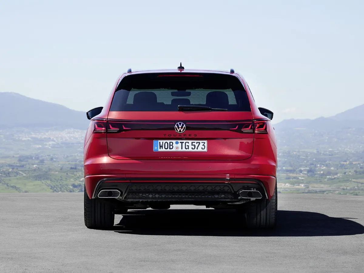 Volkswagen Touareg,autocango,china used car exporter,china ev exporter,chinese used car exporter,chinese used ev exporter