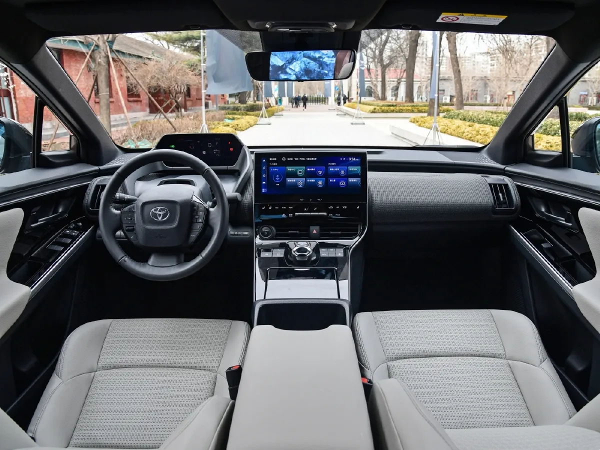 Toyota bZ4X,autocango,china used car exporter,china ev exporter,chinese used car exporter,chinese used ev exporter