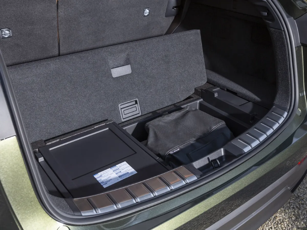 2024 Lexus NX 2.5L 185HP L4 E-CVT PHEV 16KWH,autocango,china used car exporter,china ev exporter,chinese used car exporter,chinese used ev exporter