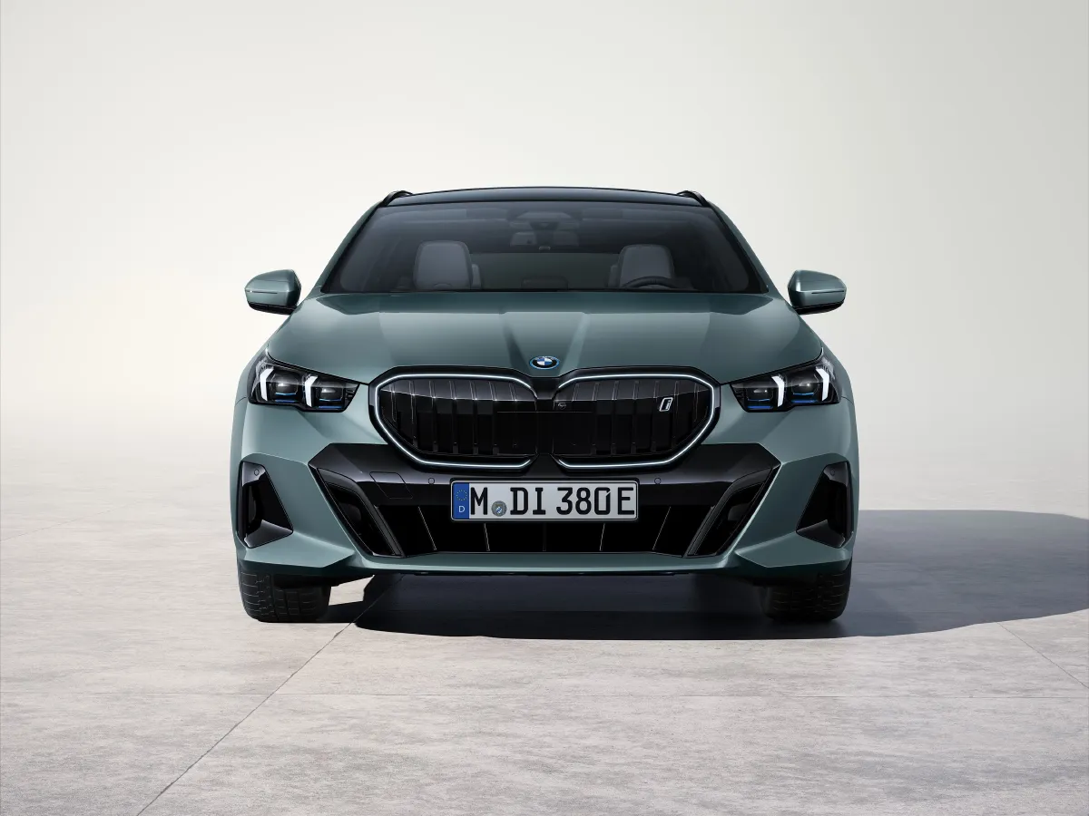 BMW i5,autocango,china used car exporter,china ev exporter,chinese used car exporter,chinese used ev exporter