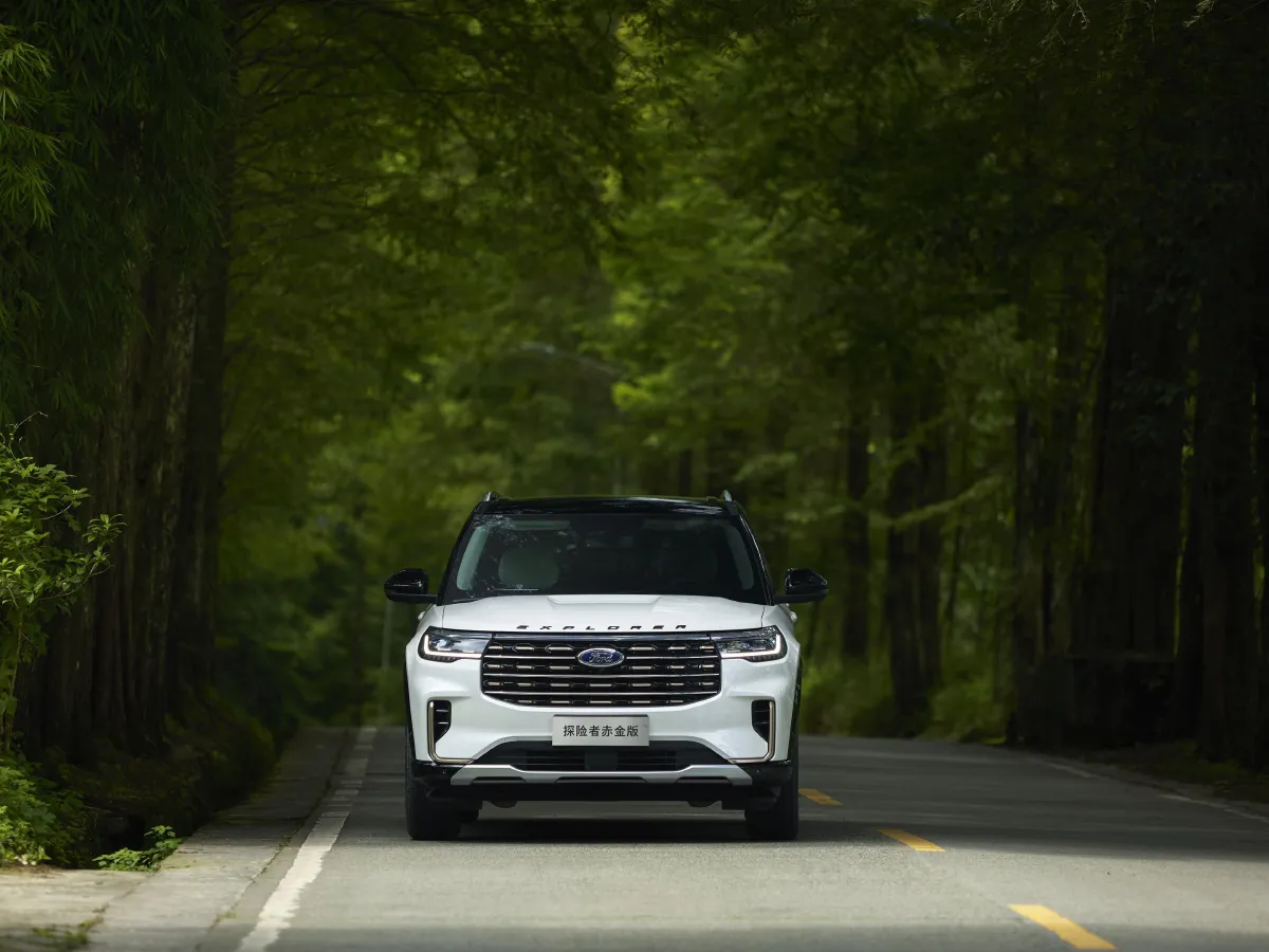 Ford Explorer,autocango,china used car exporter,china ev exporter,chinese used car exporter,chinese used ev exporter