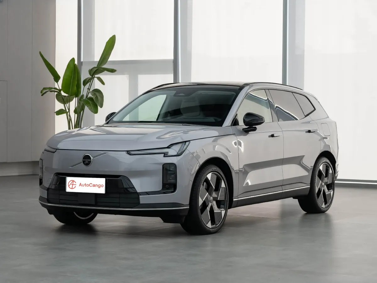 Volvo XC70 PHEV,autocango,china used car exporter,china ev exporter,chinese used car exporter,chinese used ev exporter