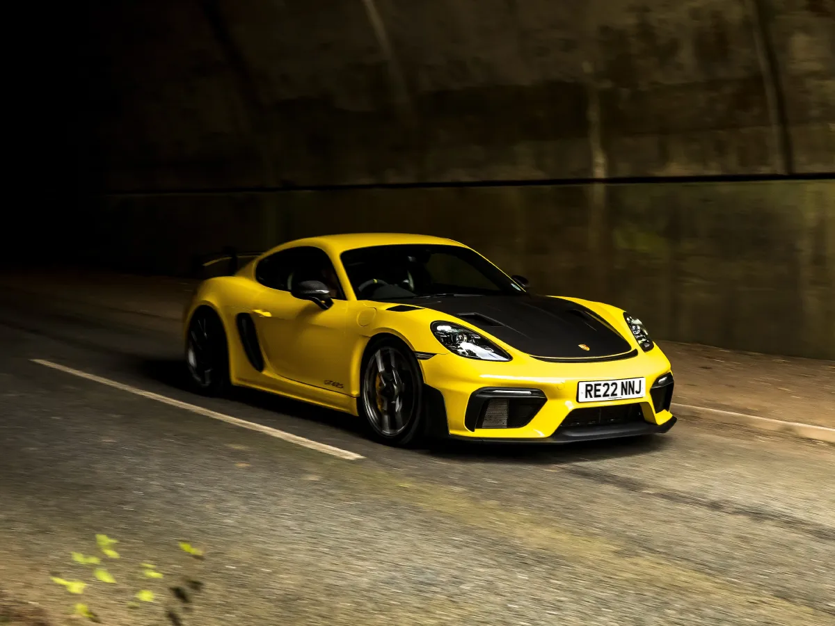 Porsche 718,autocango,china used car exporter,china ev exporter,chinese used car exporter,chinese used ev exporter