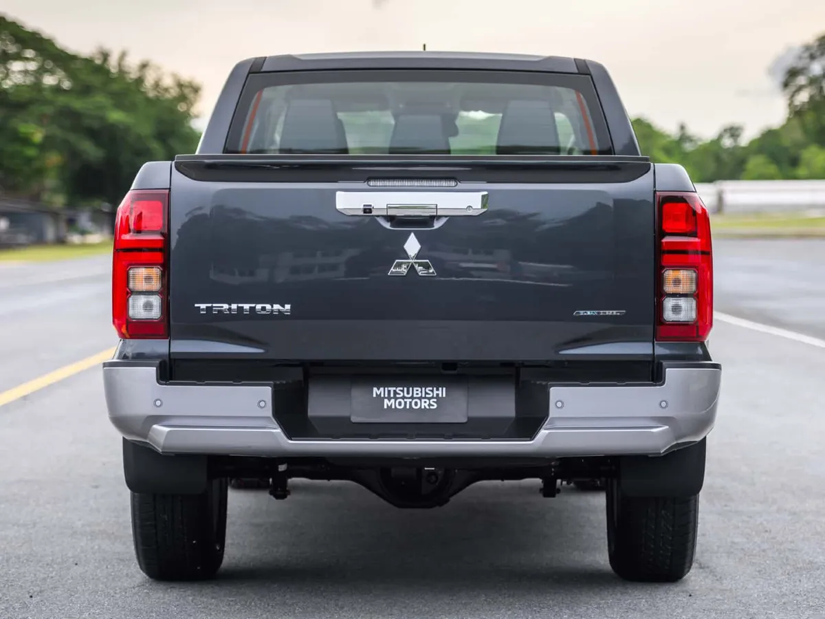 2023 Mitsubishi L200 2.3T 150HP L4 6AT,autocango,china used car exporter,china ev exporter,chinese used car exporter,chinese used ev exporter