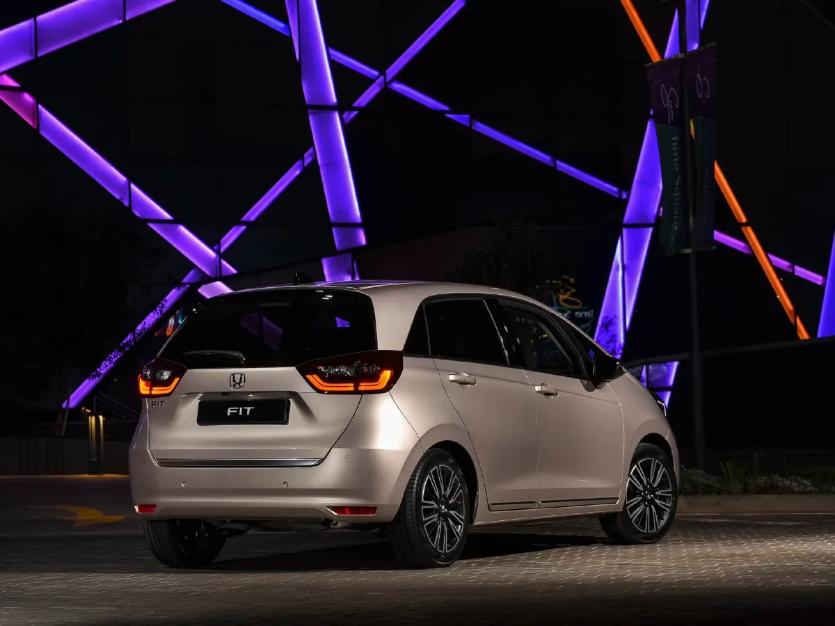 2013 Honda Fit 1.3L 88HP L4 CVT Hybrid,autocango,china used car exporter,china ev exporter,chinese used car exporter,chinese used ev exporter