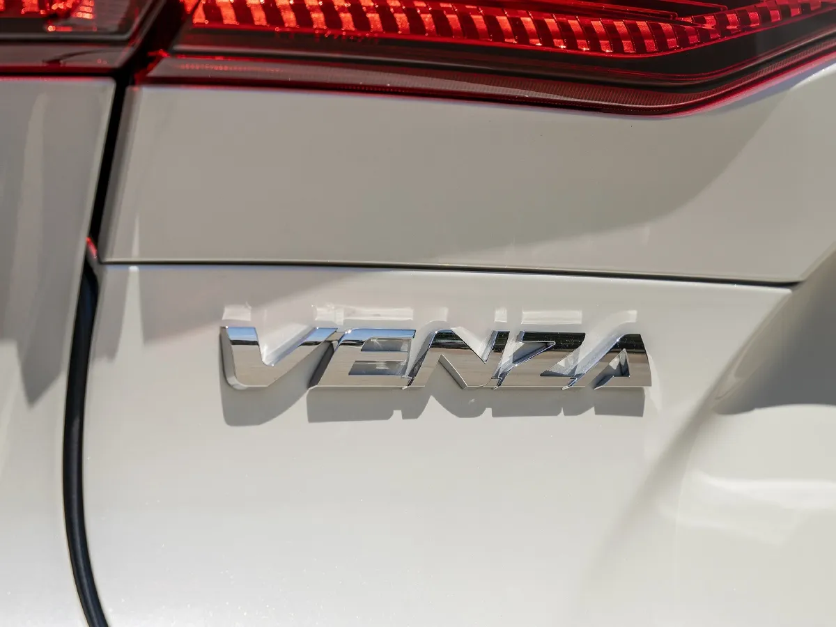 Toyota Venza,autocango,china used car exporter,china ev exporter,chinese used car exporter,chinese used ev exporter