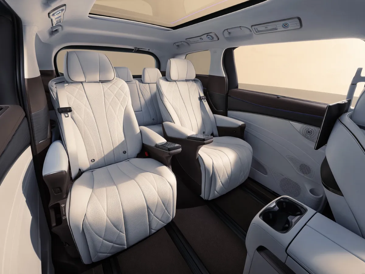 Denza D9,autocango,china used car exporter,china ev exporter,chinese used car exporter,chinese used ev exporter