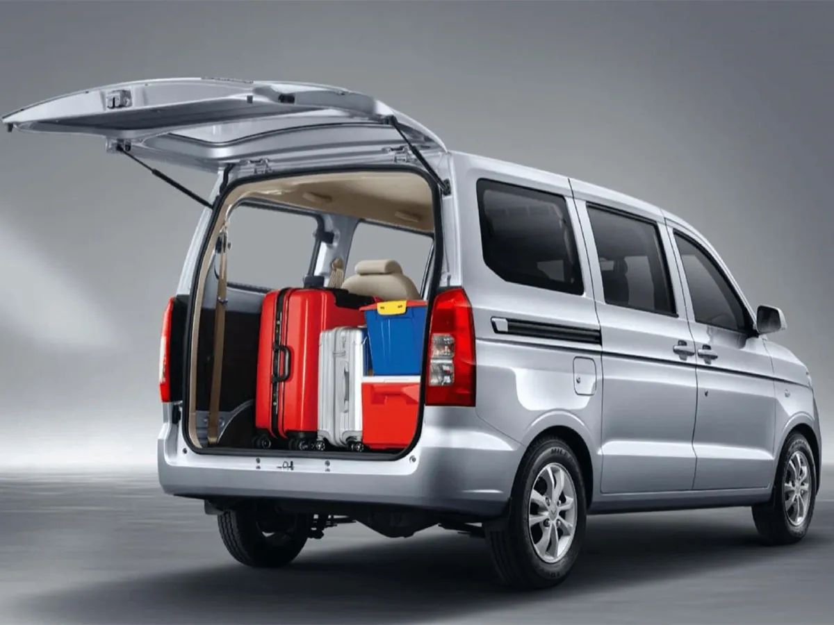 WuLing HongGuang V,autocango,china used car exporter,china ev exporter,chinese used car exporter,chinese used ev exporter