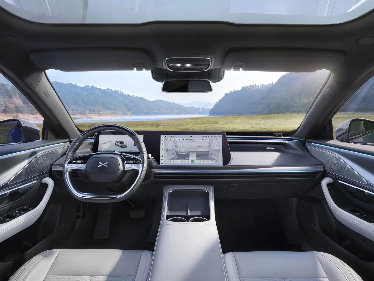 Xpeng P7,autocango,china used car exporter,china ev exporter,chinese used car exporter,chinese used ev exporter