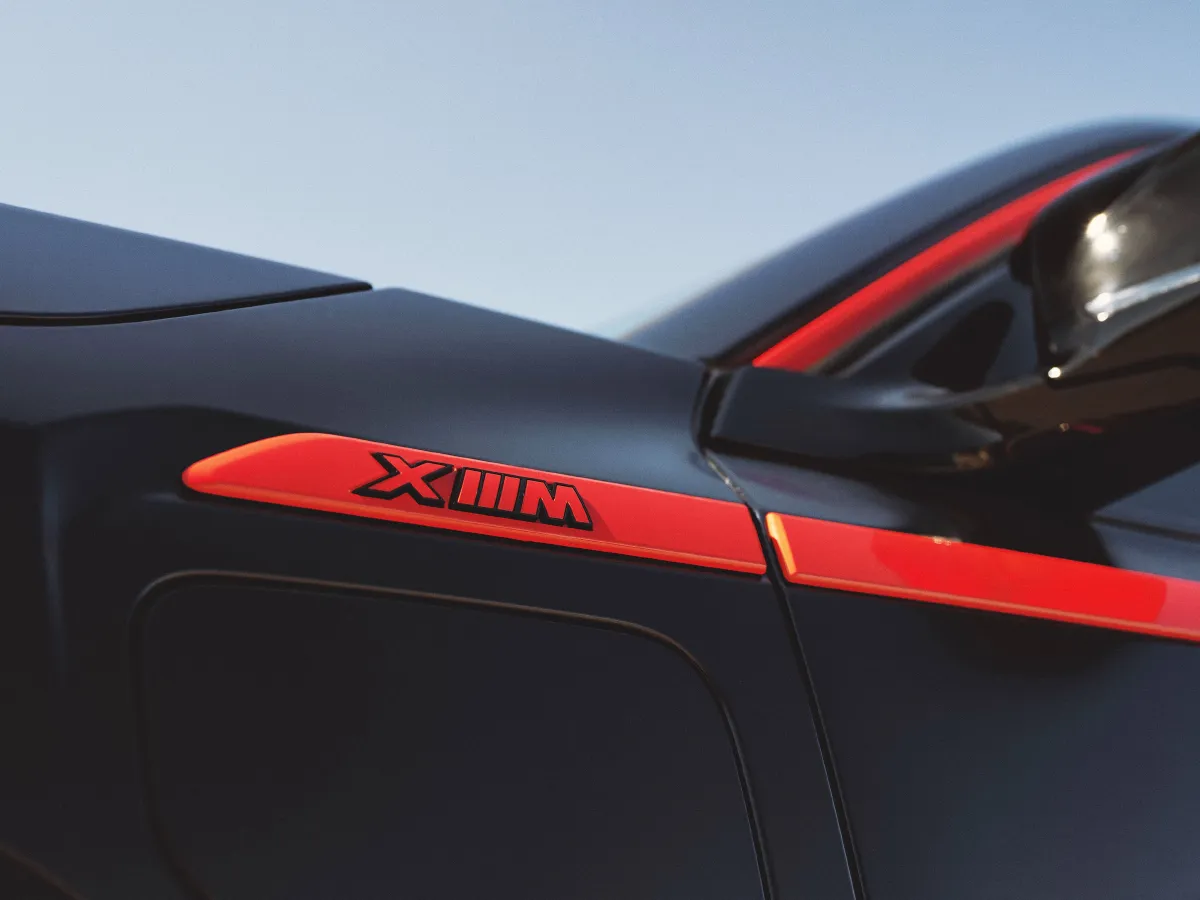 2023 BMW XM 4.4T 585HP V8 8AT PHEV 25.7KWH,autocango,china used car exporter,china ev exporter,chinese used car exporter,chinese used ev exporter