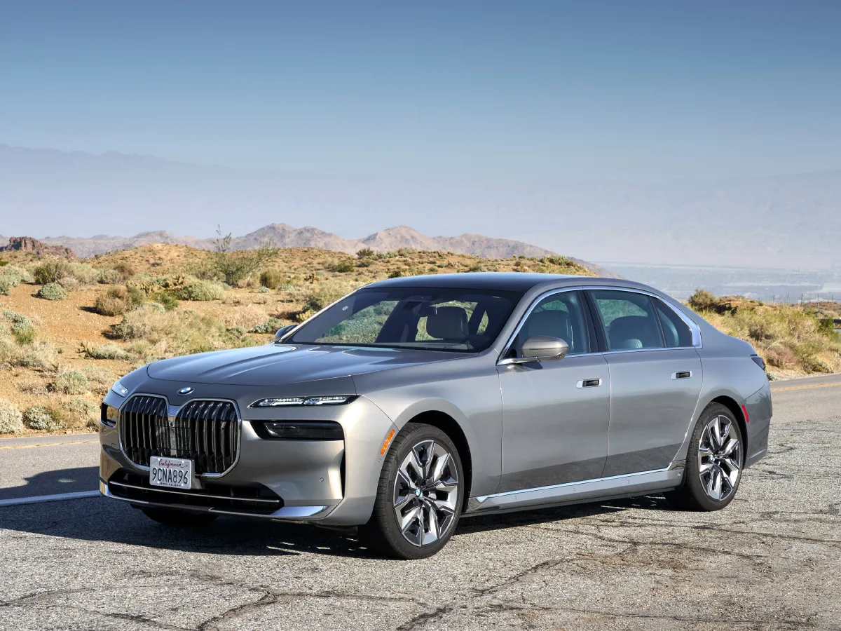 BMW i7,autocango,china used car exporter,china ev exporter,chinese used car exporter,chinese used ev exporter