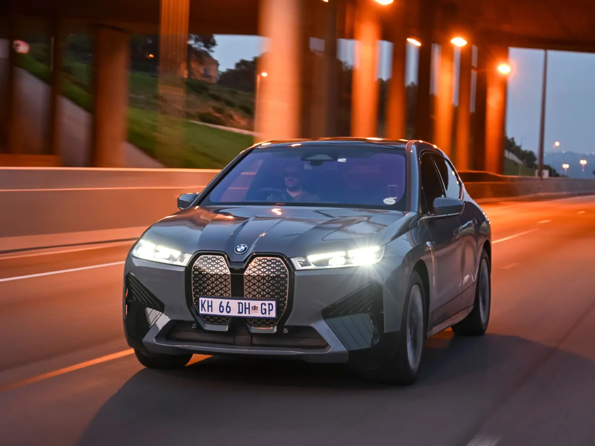 BMW iX,autocango,china used car exporter,china ev exporter,chinese used car exporter,chinese used ev exporter