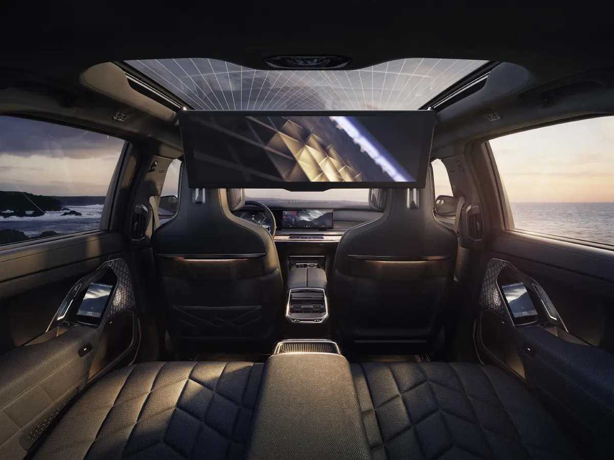 BMW i7,autocango,china used car exporter,china ev exporter,chinese used car exporter,chinese used ev exporter