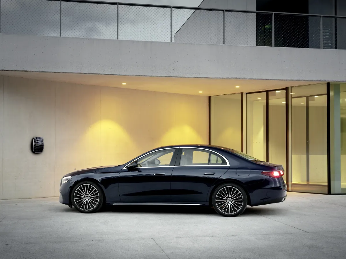 Mercedes-Benz E Class,autocango,china used car exporter,china ev exporter,chinese used car exporter,chinese used ev exporter