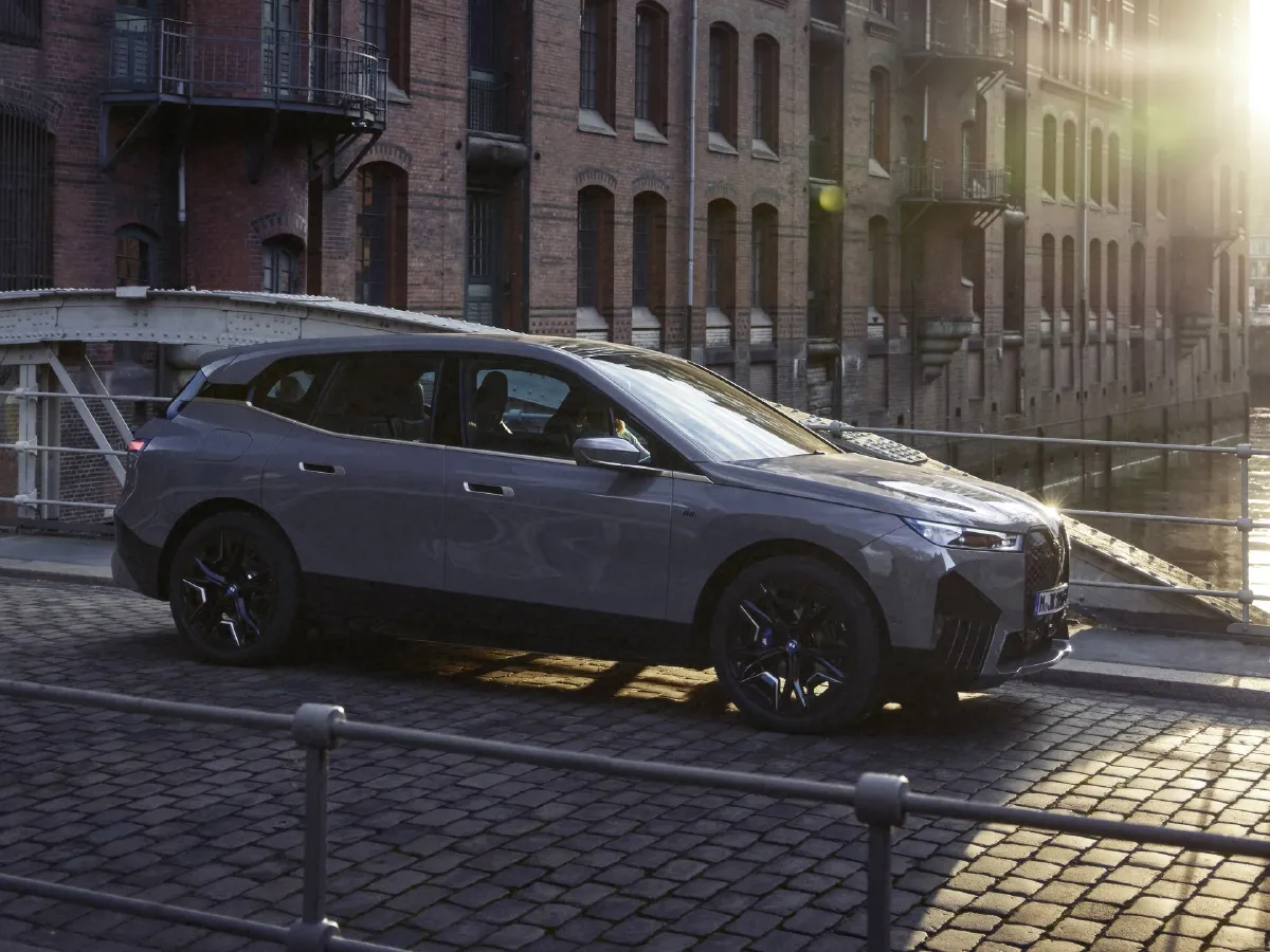 BMW iX,autocango,china used car exporter,china ev exporter,chinese used car exporter,chinese used ev exporter