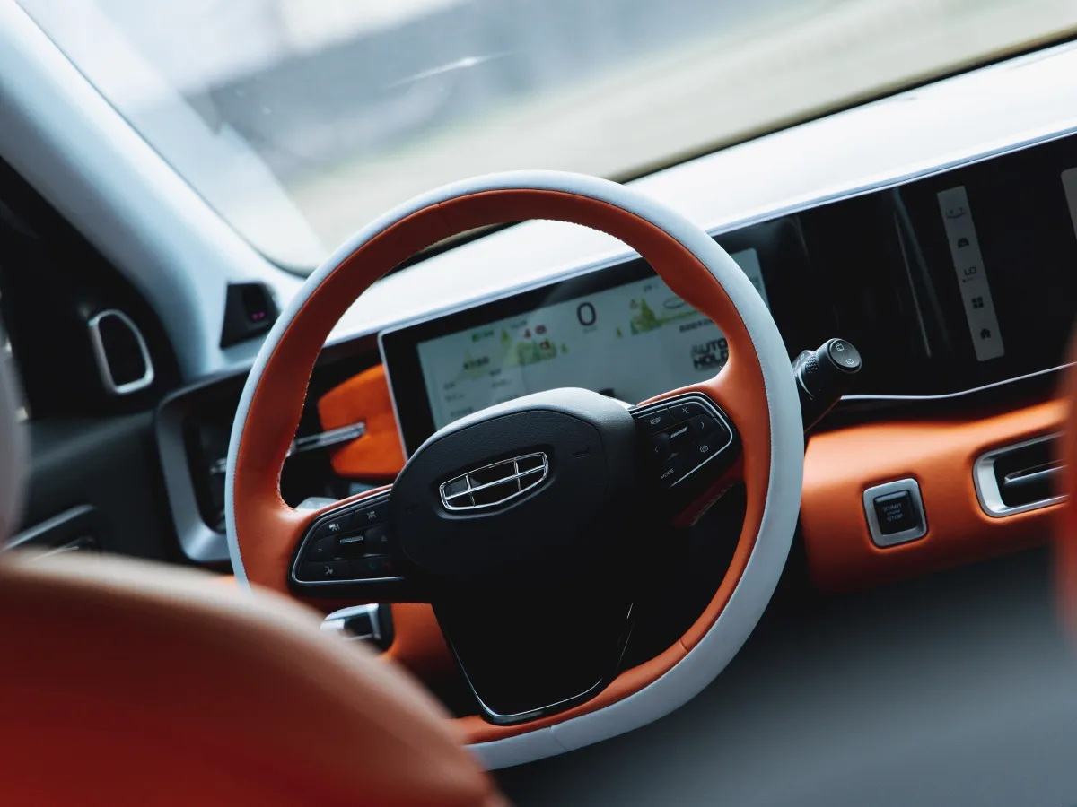 Geely ICON,autocango,china used car exporter,china ev exporter,chinese used car exporter,chinese used ev exporter