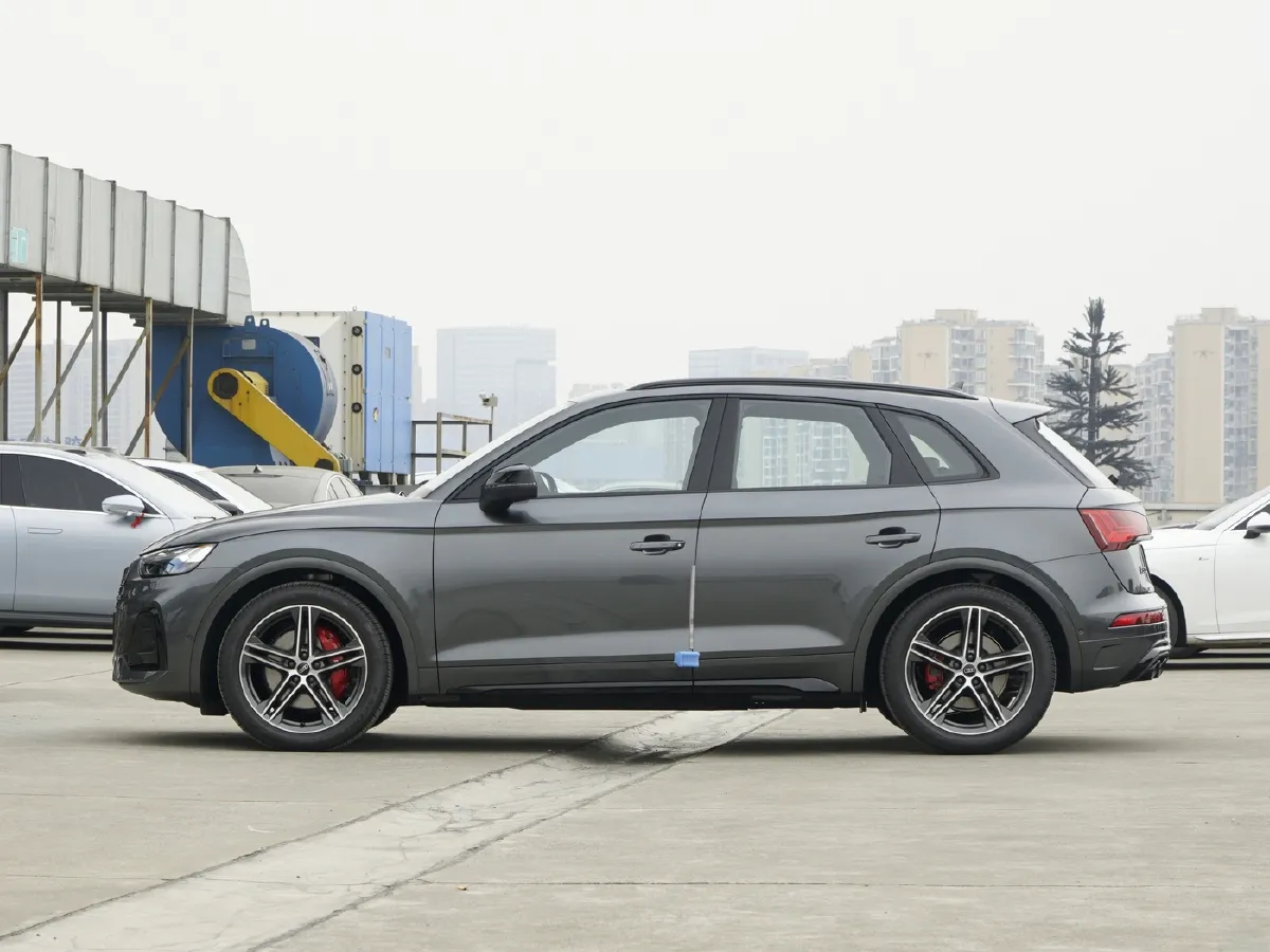 Audi SQ5,autocango,china used car exporter,china ev exporter,chinese used car exporter,chinese used ev exporter