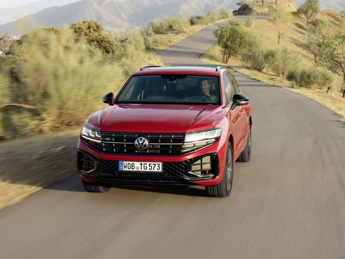 Volkswagen Touareg,autocango,china used car exporter,china ev exporter,chinese used car exporter,chinese used ev exporter