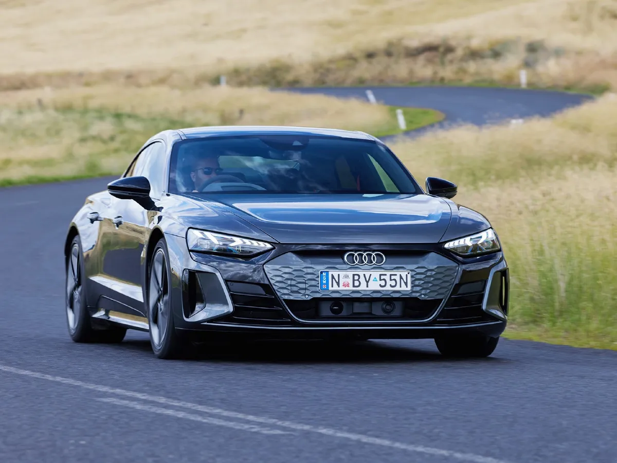 2023 Audi RS e-tron GT 2AT BEV 93.4KWH,autocango,china used car exporter,china ev exporter,chinese used car exporter,chinese used ev exporter