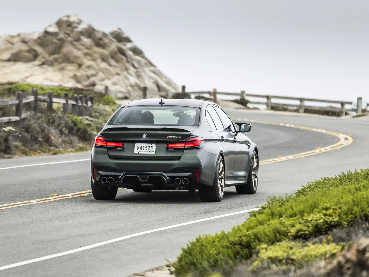 2012 BMW M5 4.4T 560HP V8 7DCT,autocango,china used car exporter,china ev exporter,chinese used car exporter,chinese used ev exporter