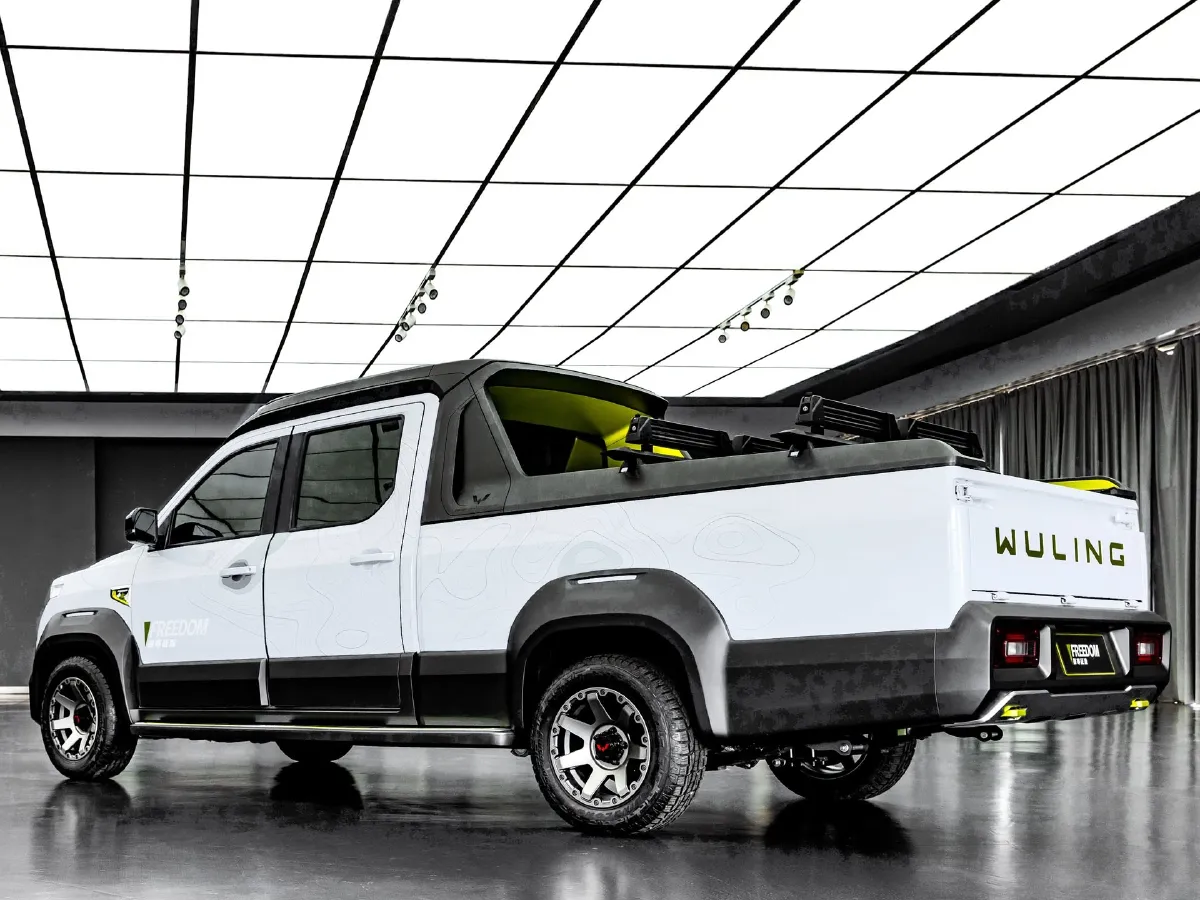 WuLing ZhentTu,autocango,china used car exporter,china ev exporter,chinese used car exporter,chinese used ev exporter