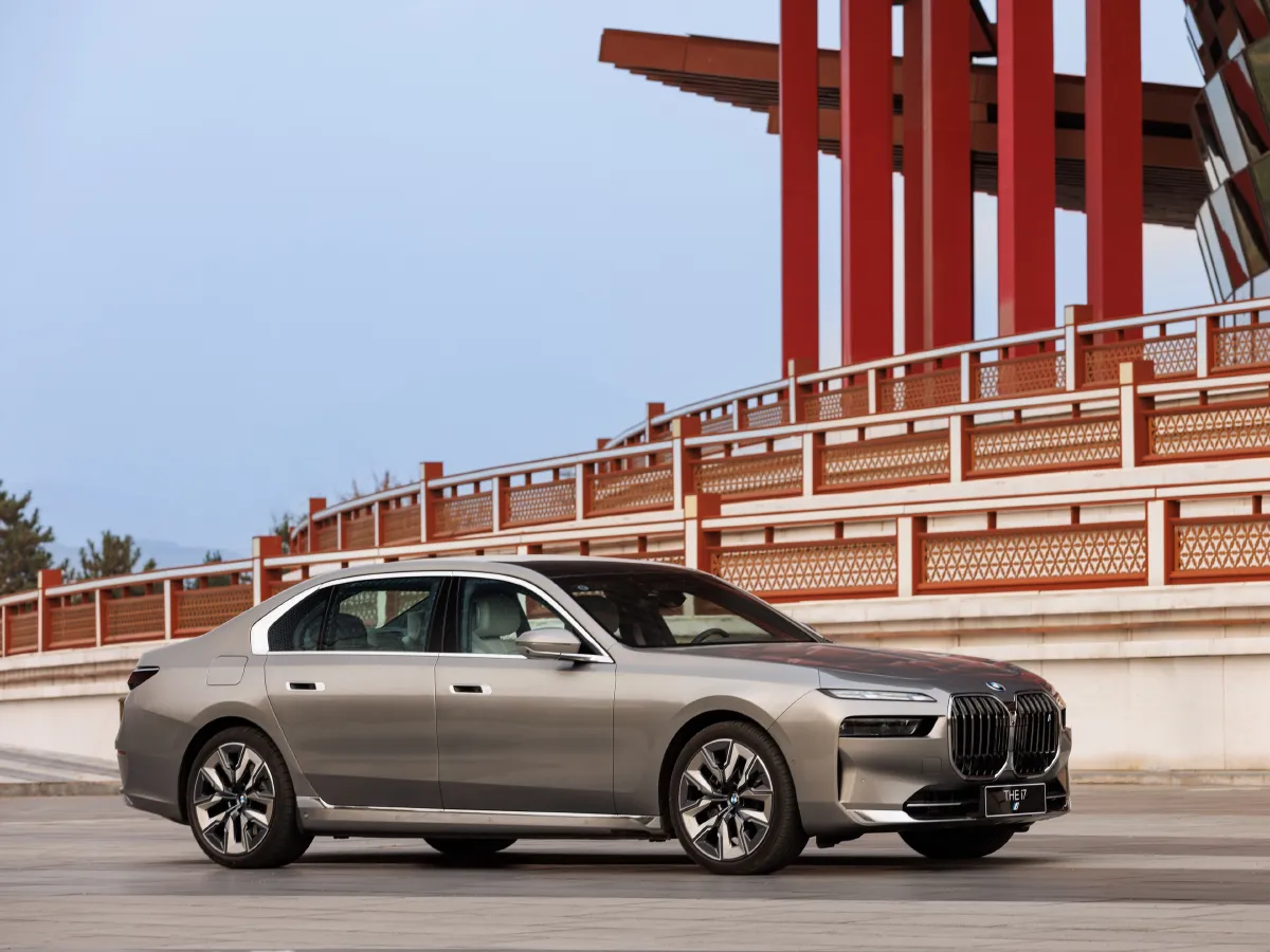 BMW i7,autocango,china used car exporter,china ev exporter,chinese used car exporter,chinese used ev exporter