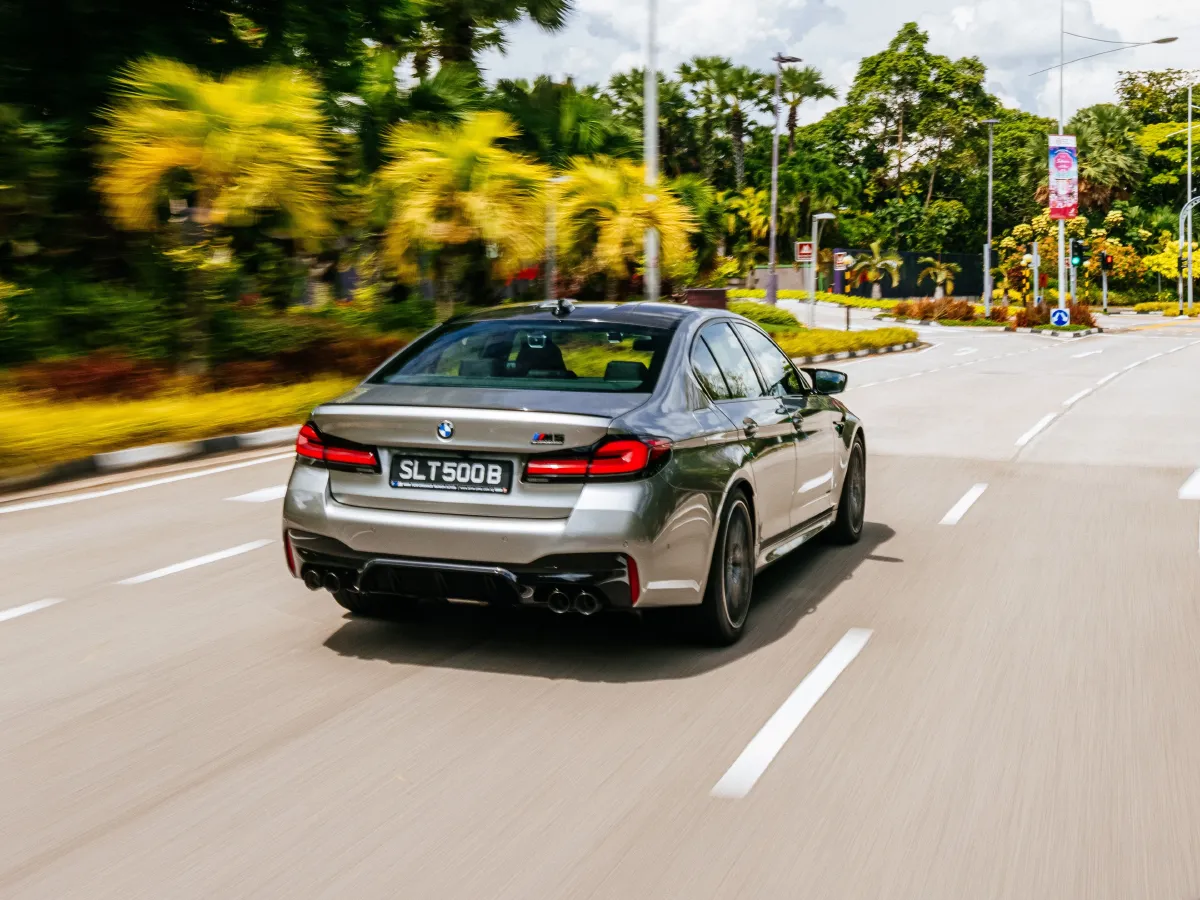 2012 BMW M5 4.4T 560HP V8 7DCT,autocango,china used car exporter,china ev exporter,chinese used car exporter,chinese used ev exporter