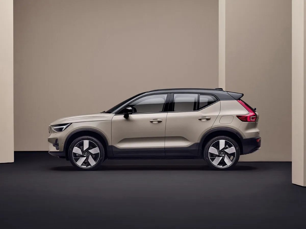2022 Volvo XC40 BEV 69KWH,autocango,china used car exporter,china ev exporter,chinese used car exporter,chinese used ev exporter