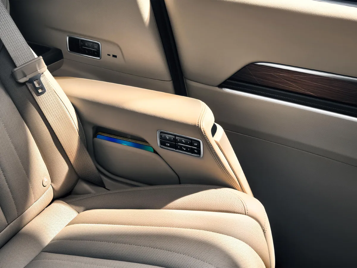 Buick Century,autocango,china used car exporter,china ev exporter,chinese used car exporter,chinese used ev exporter