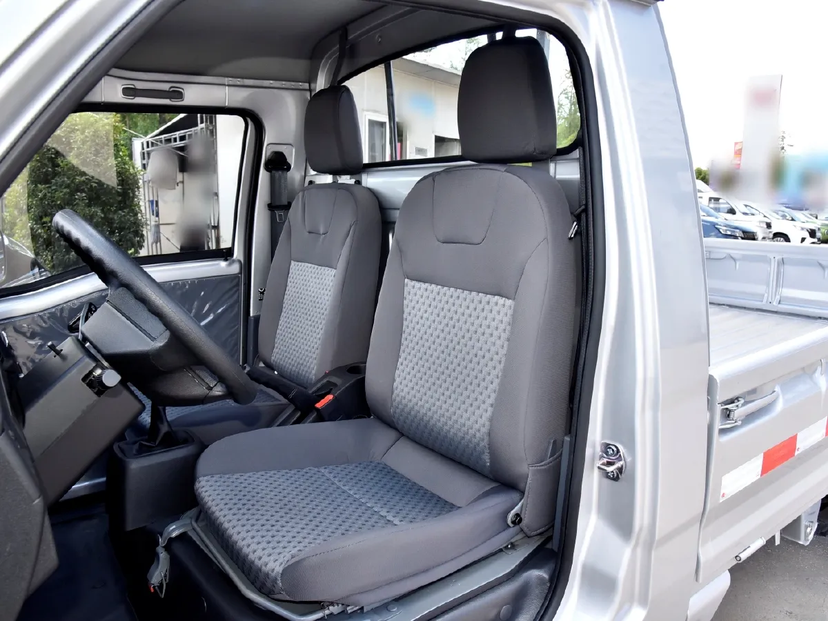 WuLing ZhiGuang Mini Truck,autocango,china used car exporter,china ev exporter,chinese used car exporter,chinese used ev exporter