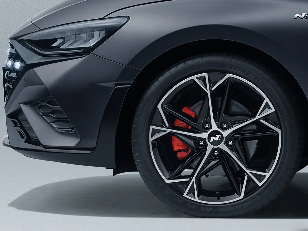 Hyundai La Festa,autocango,china used car exporter,china ev exporter,chinese used car exporter,chinese used ev exporter