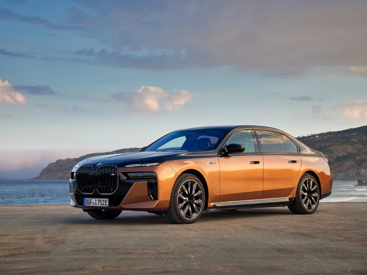 BMW i7,autocango,china used car exporter,china ev exporter,chinese used car exporter,chinese used ev exporter