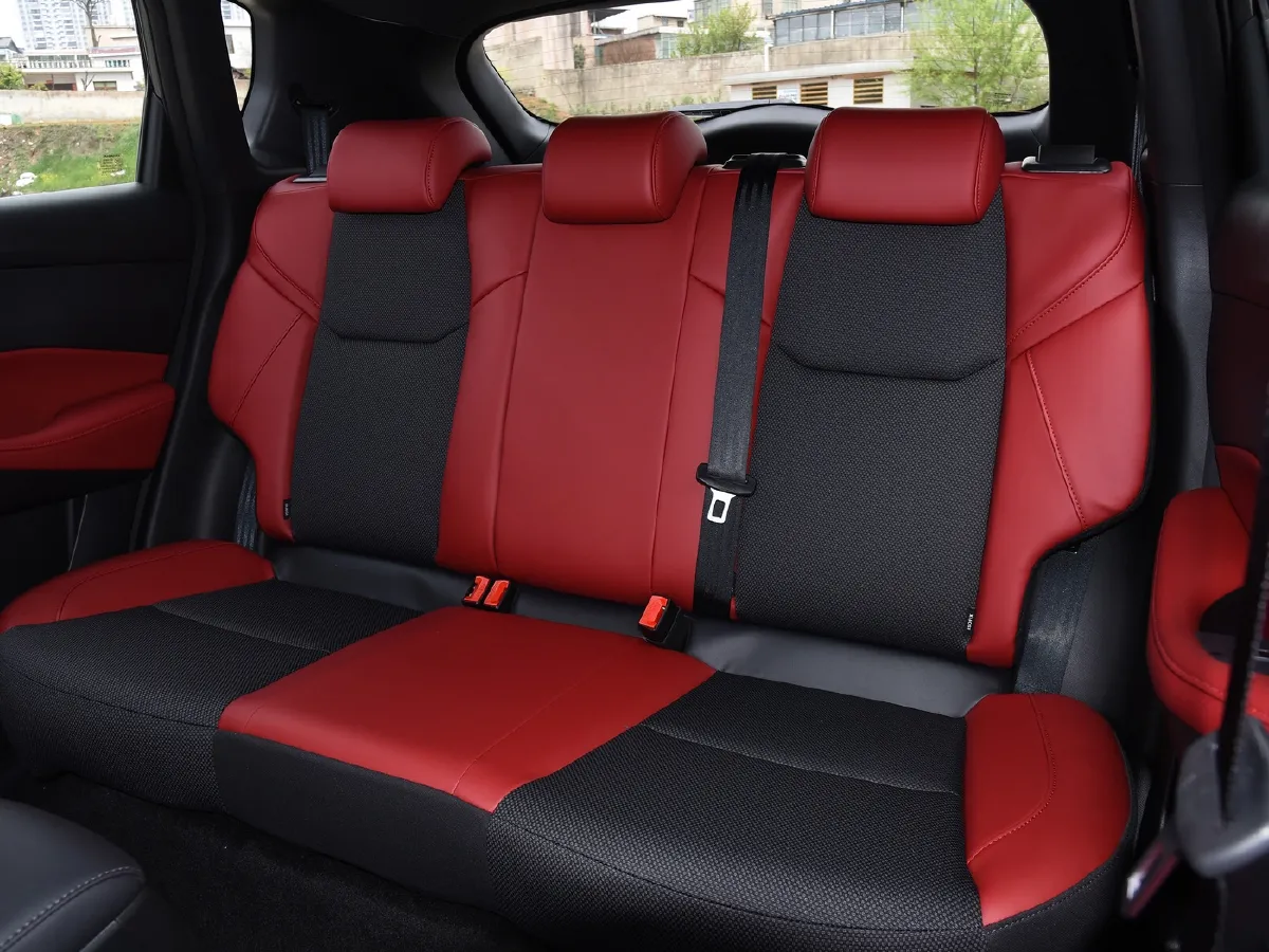 2021 ChangAn CS35 Plus 1.4T 160HP L4 7DCT,autocango,china used car exporter,china ev exporter,chinese used car exporter,chinese used ev exporter