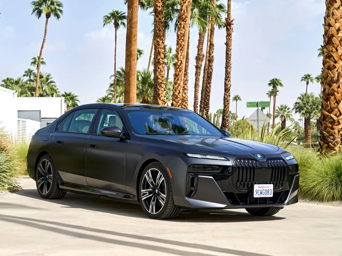 BMW i7,autocango,china used car exporter,china ev exporter,chinese used car exporter,chinese used ev exporter