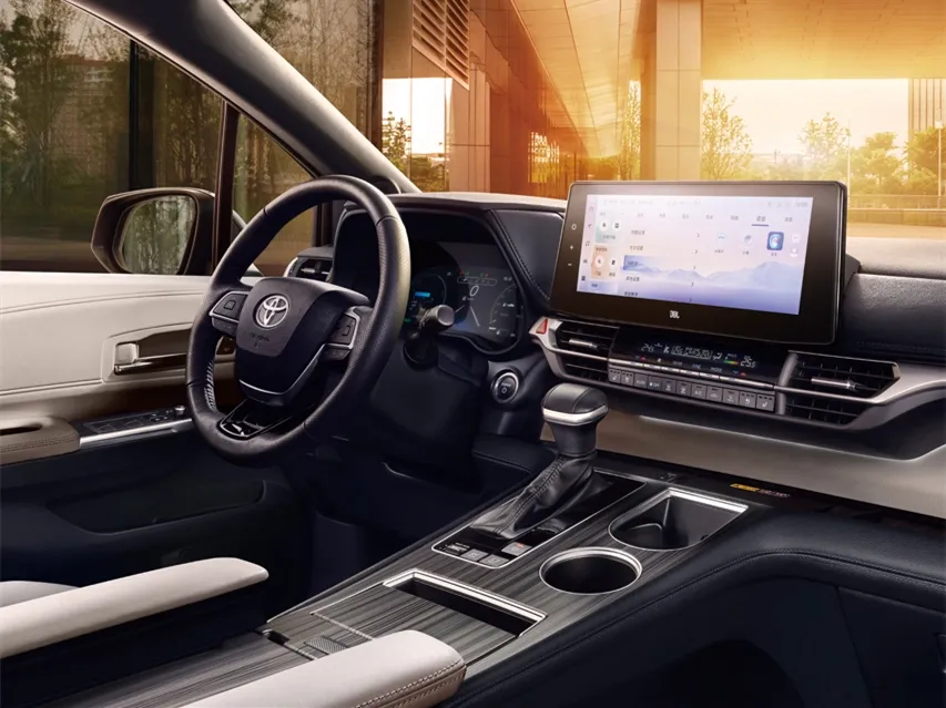 Toyota Granvia,autocango,china used car exporter,china ev exporter,chinese used car exporter,chinese used ev exporter