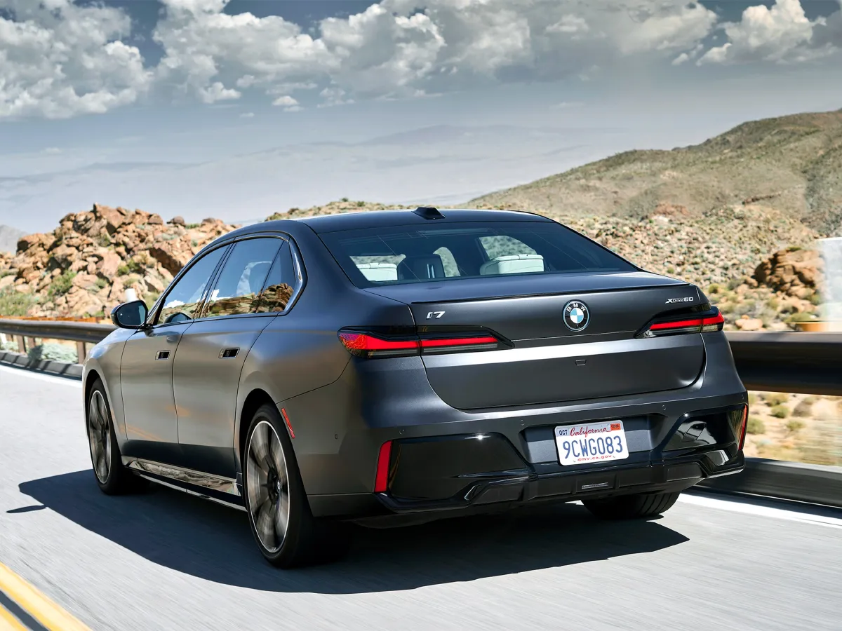 BMW i7,autocango,china used car exporter,china ev exporter,chinese used car exporter,chinese used ev exporter